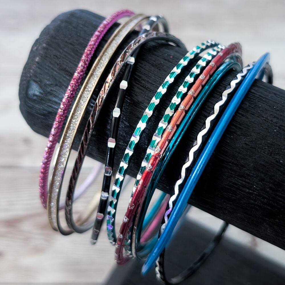 Set of 11 Assorted Fashion Bracelets - Some Damaged